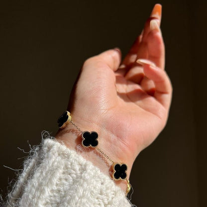 Hiç Çıkarma Yonca Bileklik Siyah